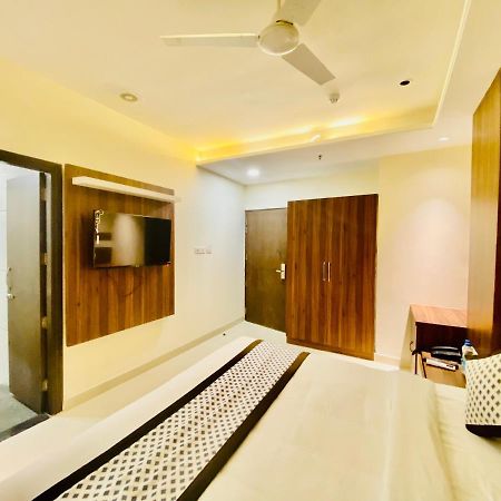 Stay Near Golden Temple By An Hotels Amritsar Exterior foto